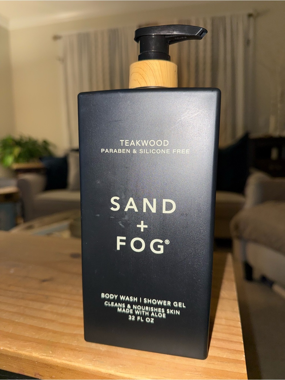 SAND + FOG Teakwood Body Wash - Black - Picture 3 of 5